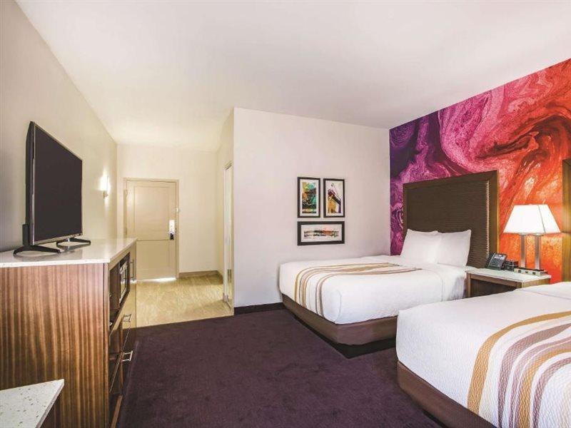 Hotel La Quinta By Wyndham Chambersburg Zewnętrze zdjęcie