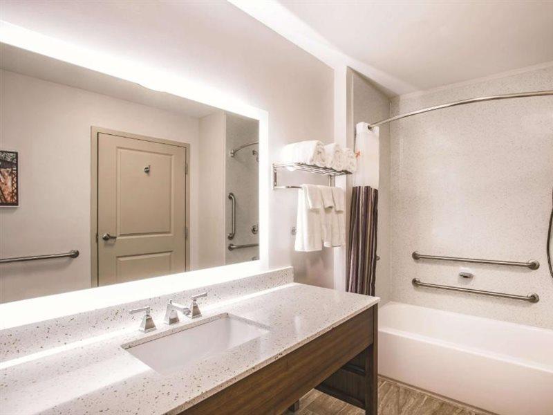 Hotel La Quinta By Wyndham Chambersburg Zewnętrze zdjęcie