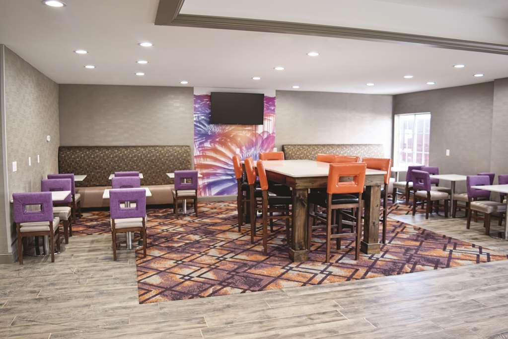 Hotel La Quinta By Wyndham Chambersburg Udogodnienia zdjęcie